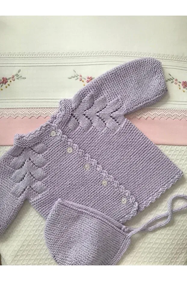 Детский кардиган с ажурной вязкой, комплект с шапкой, модель Knitwear openwork baby cardigan and hat set - hand knitted, Florijee, Lilac