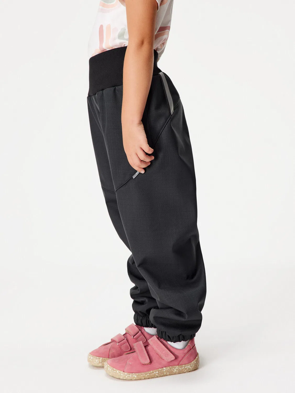 Детские утепленные брюки из софтшелла с искусственным мехом Softshell-Hose mit Teddyfutter fur Kinder Light, Unuo, Schwarz Gestromt — фото 3
