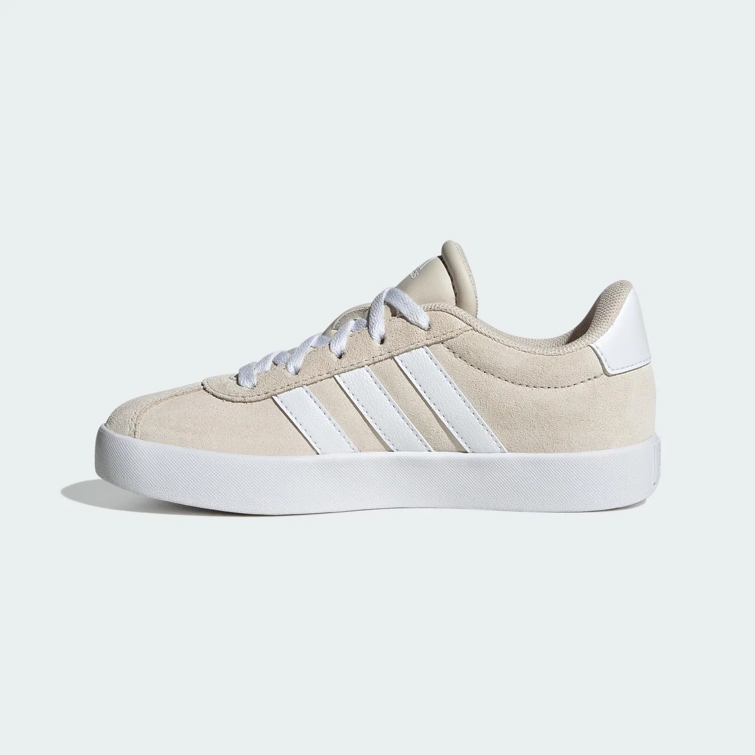 Детские кроссовки для мальчиков с замшевым верхом Vl Court 3.0 Kids Adidas, Aluminium Cloud White Aluminium — фото 2