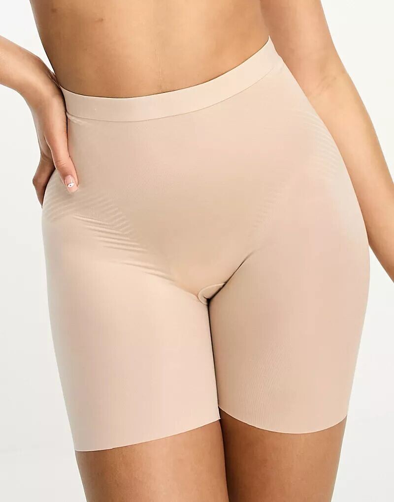 

ШОРТЫ Spanx Thinstincts 2.0 Contouring Girl в цвете «Бежевое шампанское»