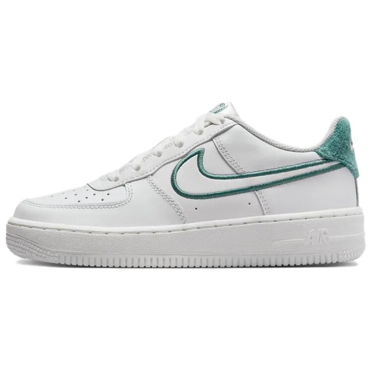 

Женские кроссовки для скейтбординга Nike Air Force 1, White/Green