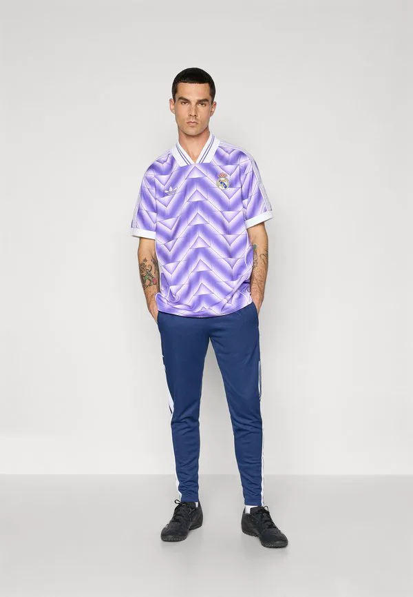 Футболка мадридского «реала» (футболка, клубная форма). Adidas Performance, Purple Rush/White — фото 2