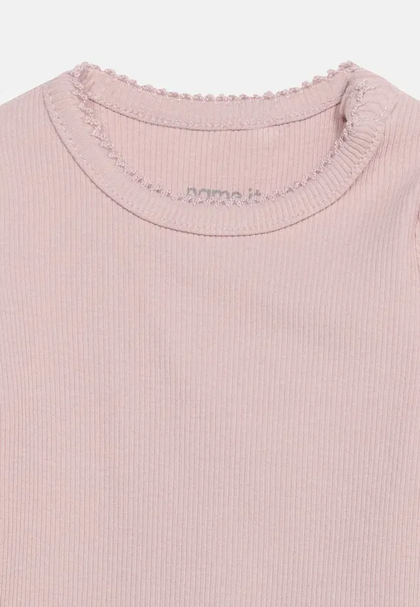 Боди с принтом Nbfnutti 2 pack Name It beige/lilac, сиреневый/бежевый — фото 4