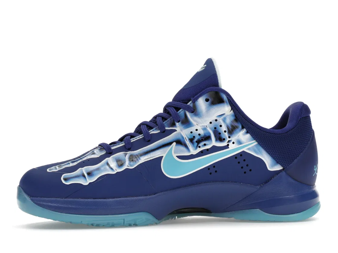 Детские кроссовки для мальчиков с рентгеновским принтом Nike Kobe 5, Deep Royal Blue/Baltic Blue/Glacier Blue — фото 3
