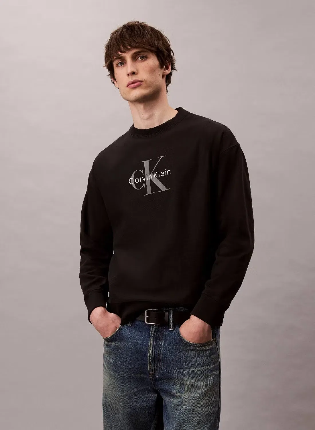 Свитшот с длинным рукавом relaxed fit Calvin Klein, черный