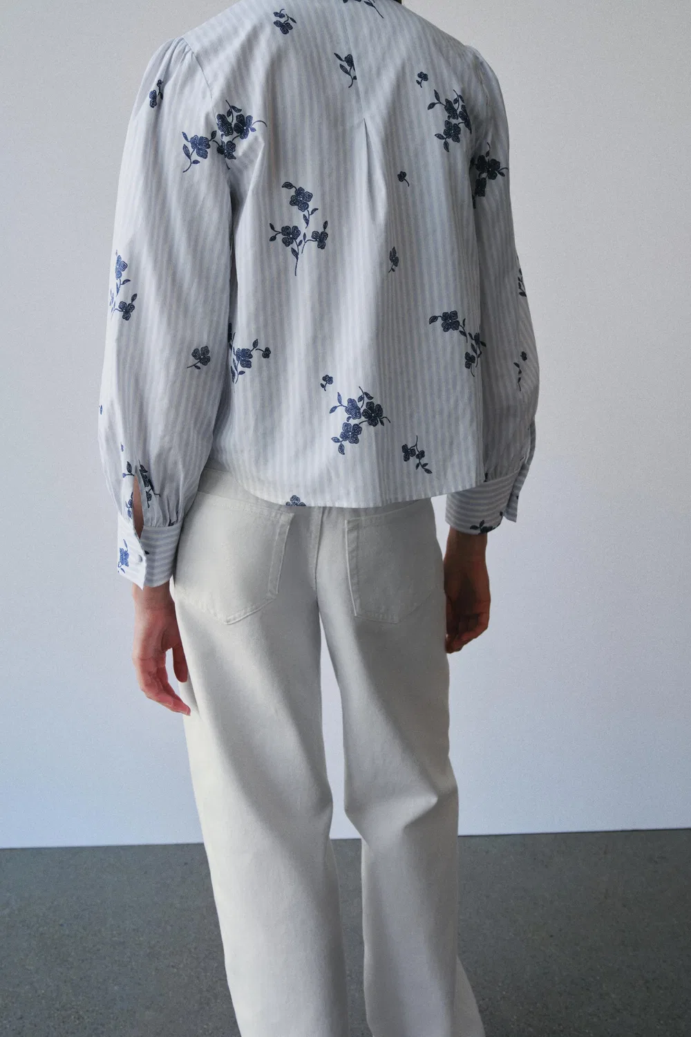 Джинсы Z1975 с низкой посадкой, стандартного кроя. ZARA, White — фото 2