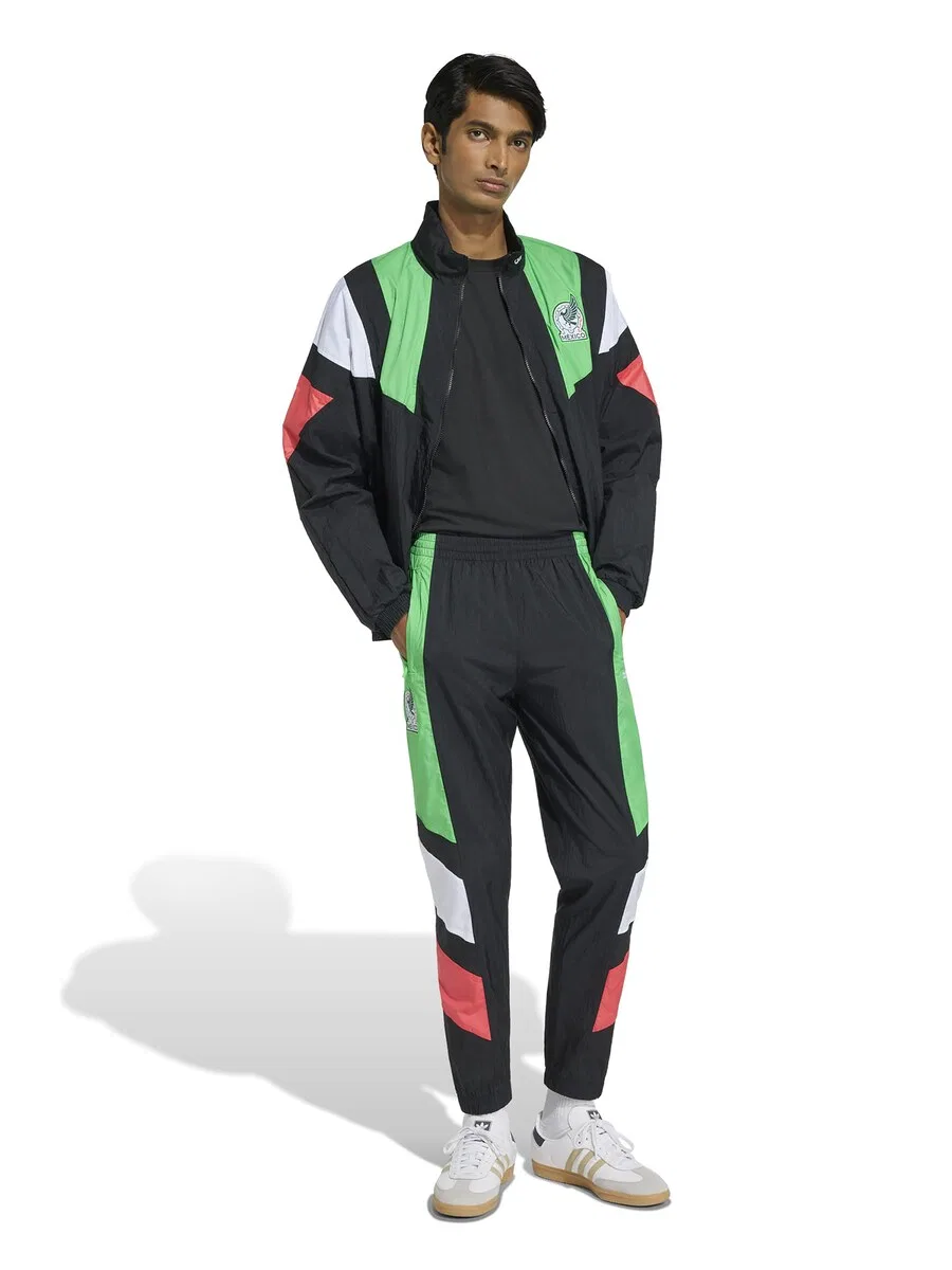 Спортивные брюки ADIDAS PERFORMANCE Tapered Workout Pants 'FMF EQT' черного цвета — фото 4