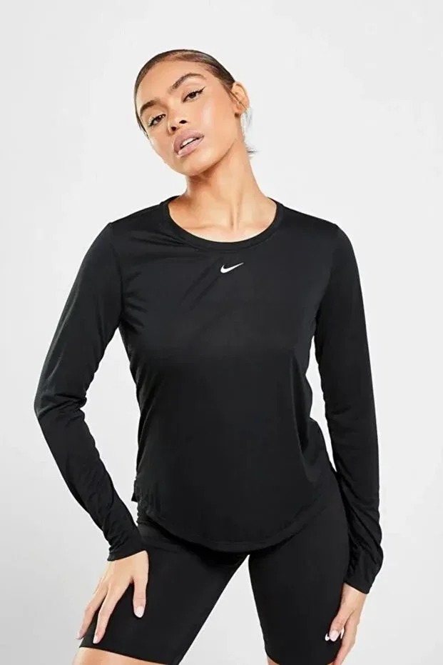 Женская футболка с длинным рукавом Dri-Fit one swoosh standard cut black long sleeve t-shirt training top Nike, Black