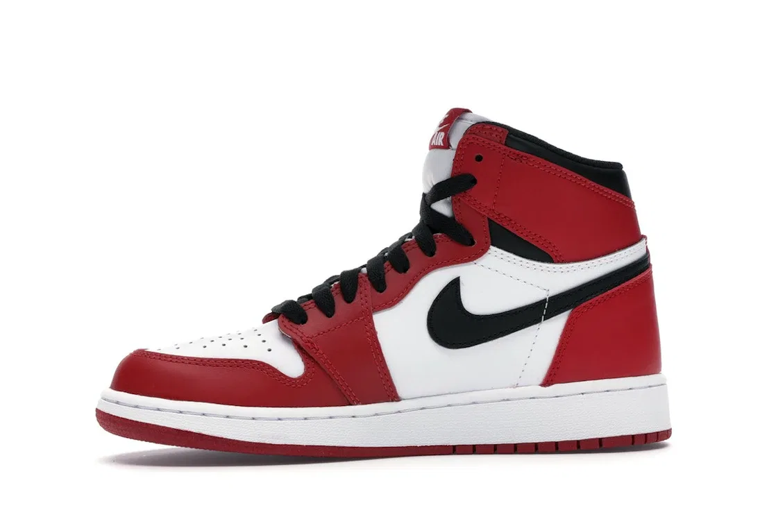 Детские кроссовки кожаные с принтом Jordan 1 Retro Chicago (2015) (GS) Jordan, White/Varsity Red-Black — фото 3