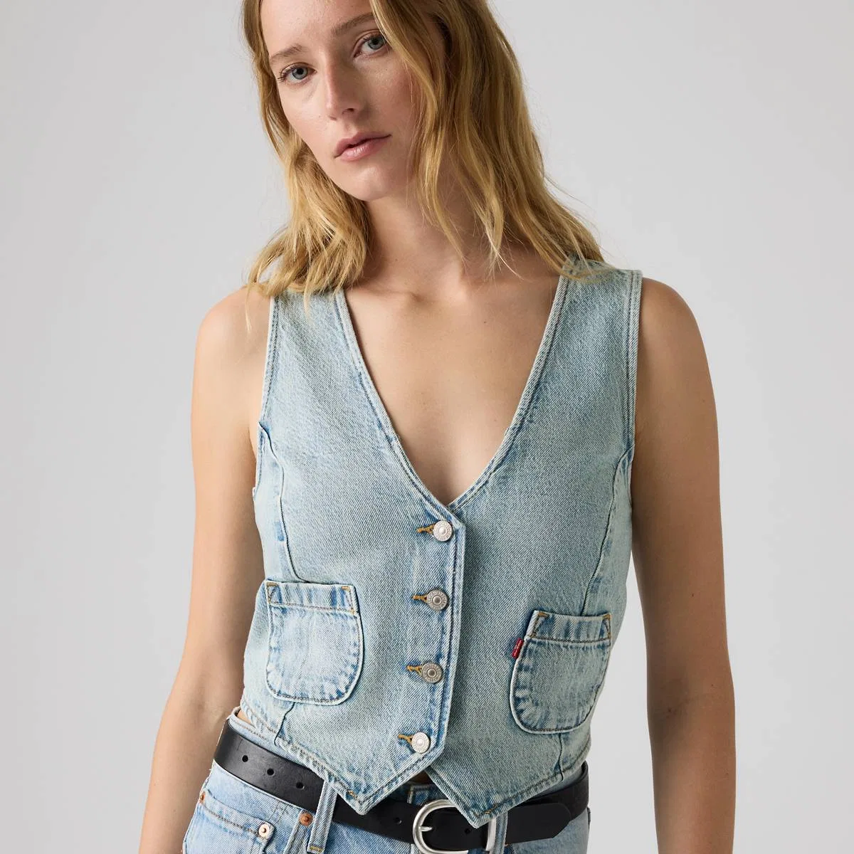Джинсовый жилет классического кроя Levi's, Summer Job Vest - Medium Wash — фото 2