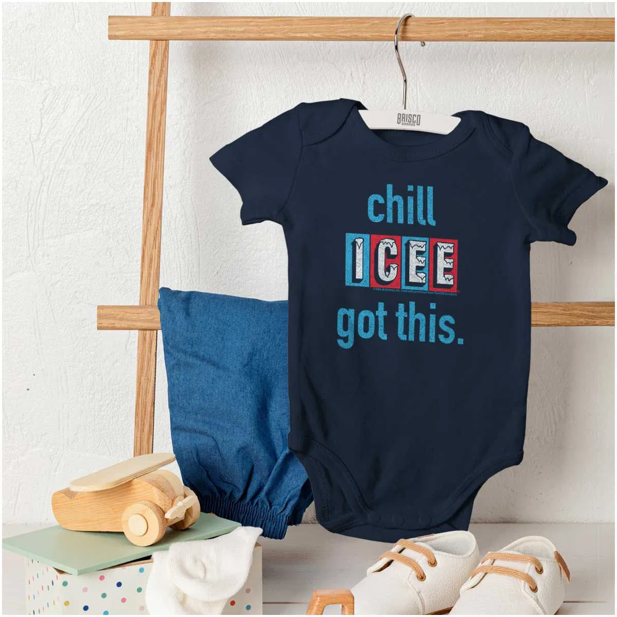 Детский боди-комбинезон с коротким рукавом ICEE Logo Chill I Got This Baby Romper Brisco Brands, Navy — фото 4