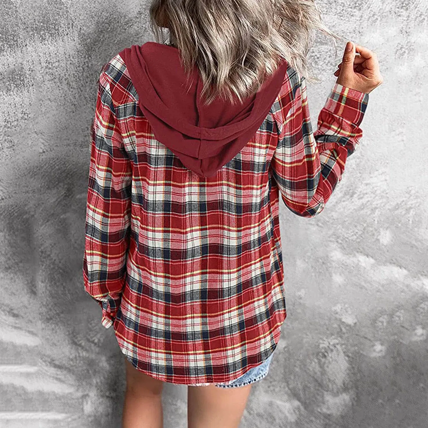 Женская куртка oversize с длинным рукавом, клетчатая, с капюшоном, Vino — фото 3