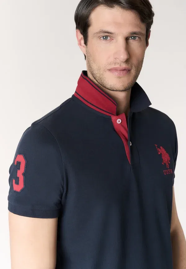 Поло с вышивкой Da Con Logo Maxi Ricamato e Numero U.S. Polo Assn., синий — фото 4