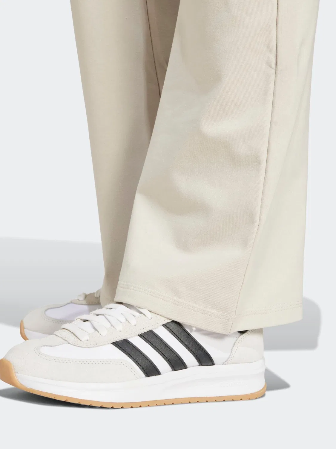 Леггинсы клеш adidas Essentials Small Logo, кремовый — фото 4