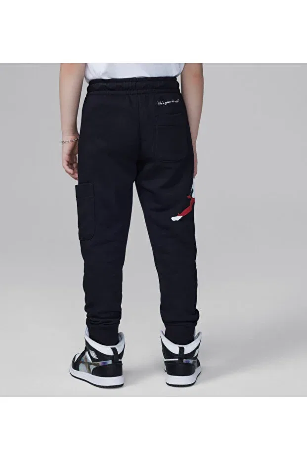 Детские спортивные штаны для мальчиков с принтом Jordan black side jumpman printed pocket double yarn non-iron children's trackpants 95d415 Nike, Black-Red — фото 2
