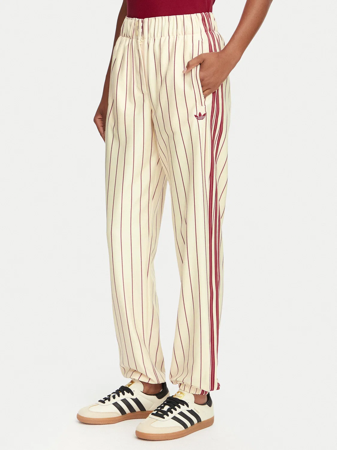 Женские спортивные штаны стандартного кроя Pinstripe Firebird Track Ptan Adidas, кремовый