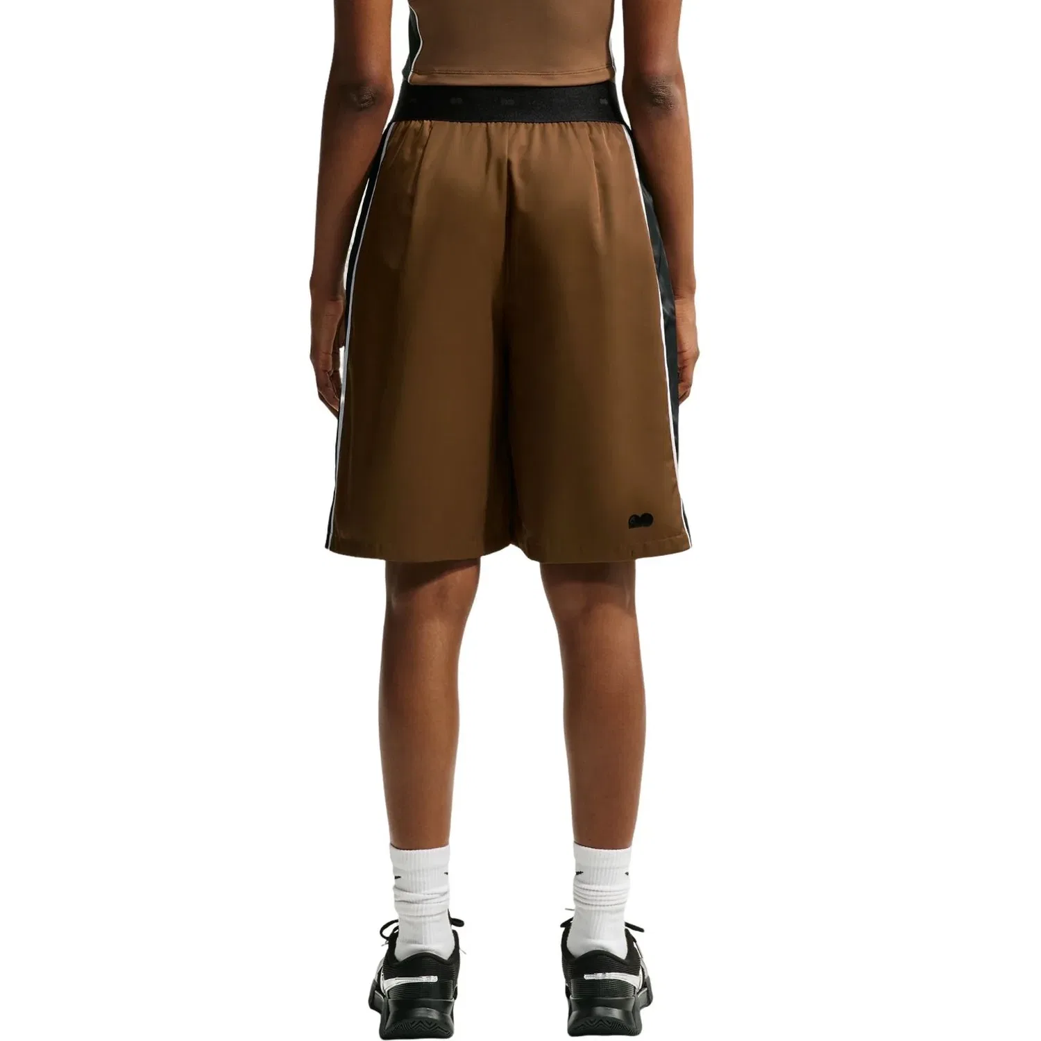 Женские шорты Naomi Osaka Loose Mid-Rise Shorts 'Mosswood Brown Black White' Nike, Mosswood Brown/Black/White — фото 4