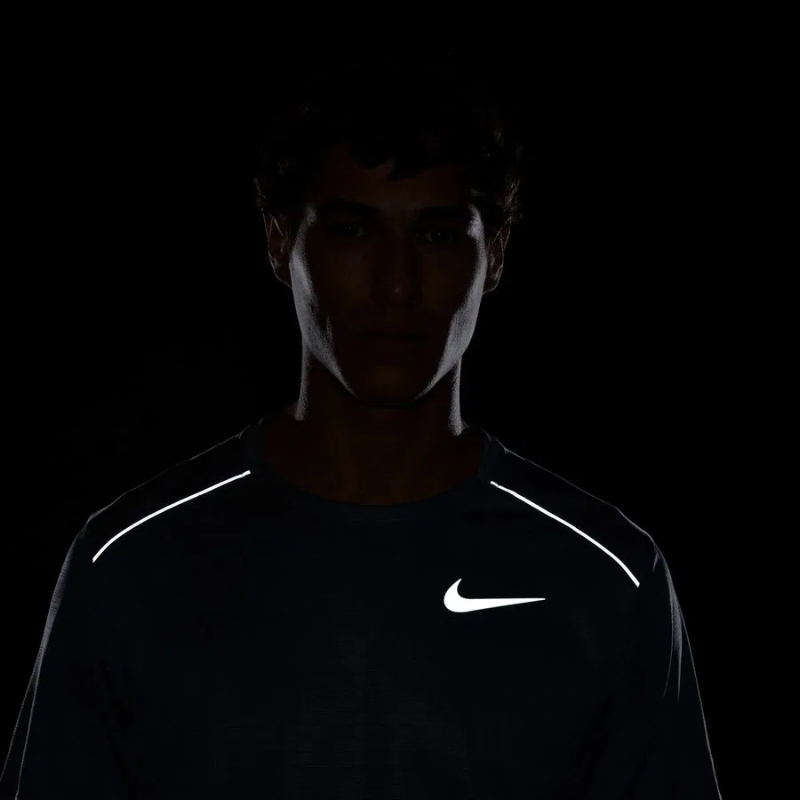 Спортивная футболка с коротким рукавом Dri-FIT Miler Nike, Серый — фото 2