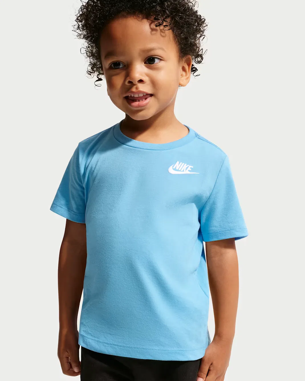 Детский комплект из двух предметов: вязаные шорты и шорты Nike, Football Blue/Black — фото 2