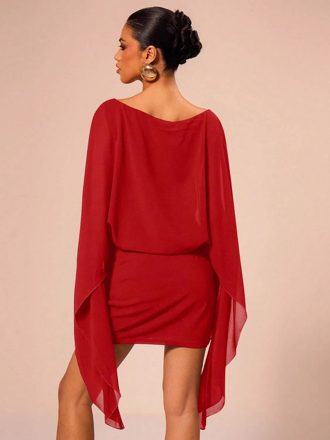 Женское мини-платье с асимметричным вырезом Boat Neck Cloak Sleeve, Red — фото 2