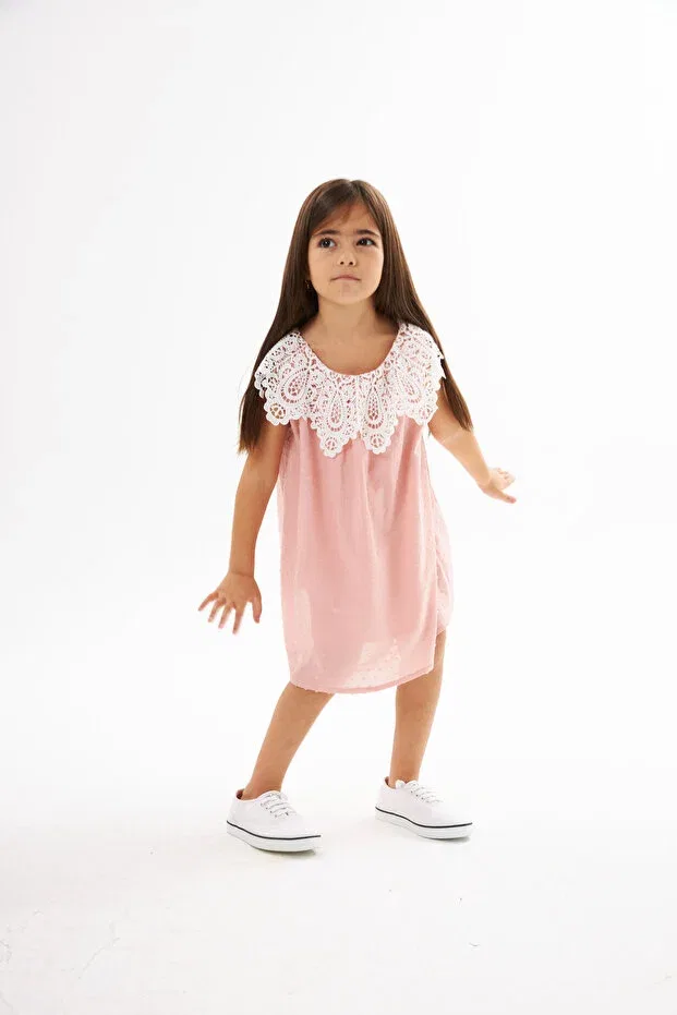 Детское платье для девочек с кружевом Lace Detailed Textured Pinolini, Pink