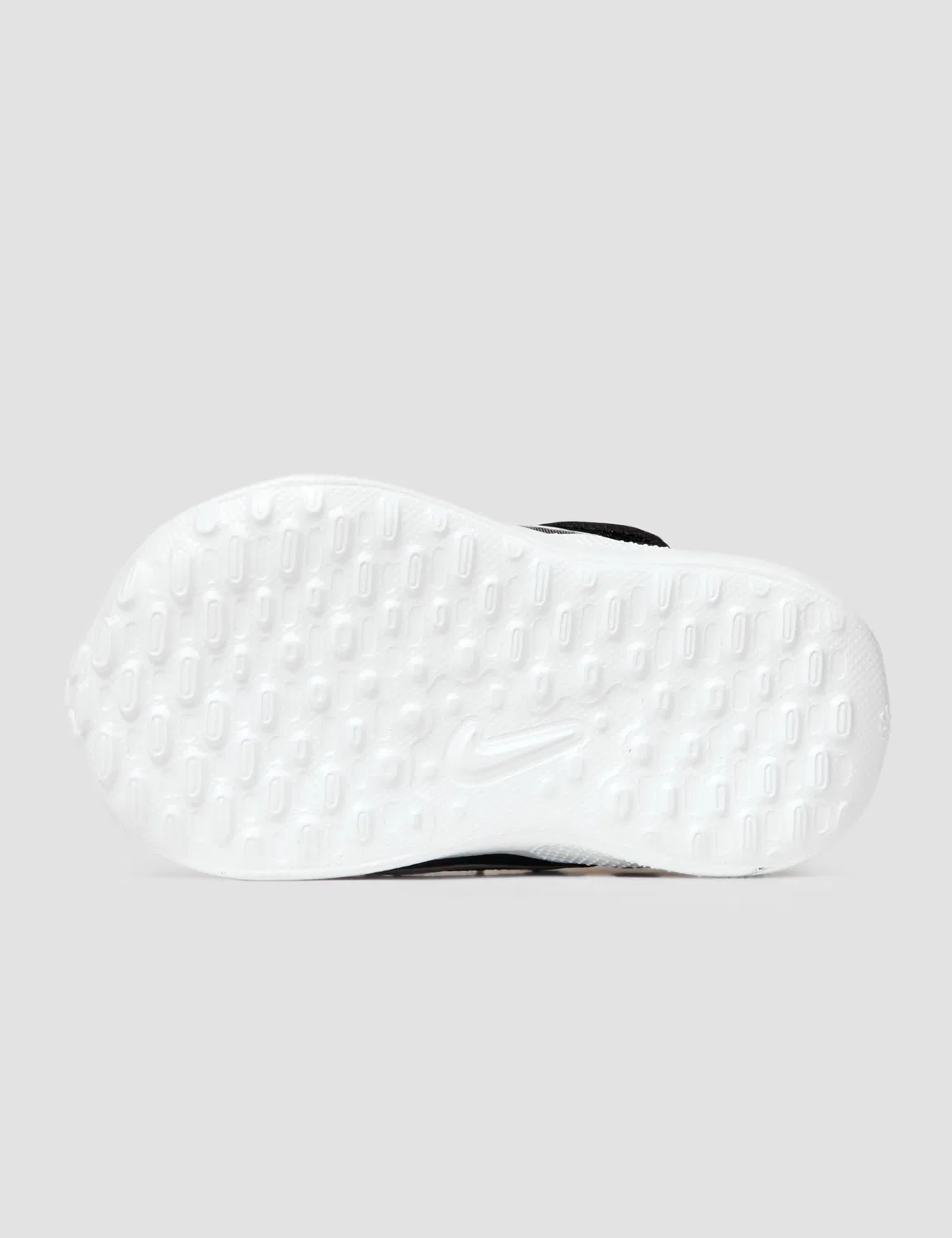 Детские кроссовки NIKE Revolution 7, Black — фото 3