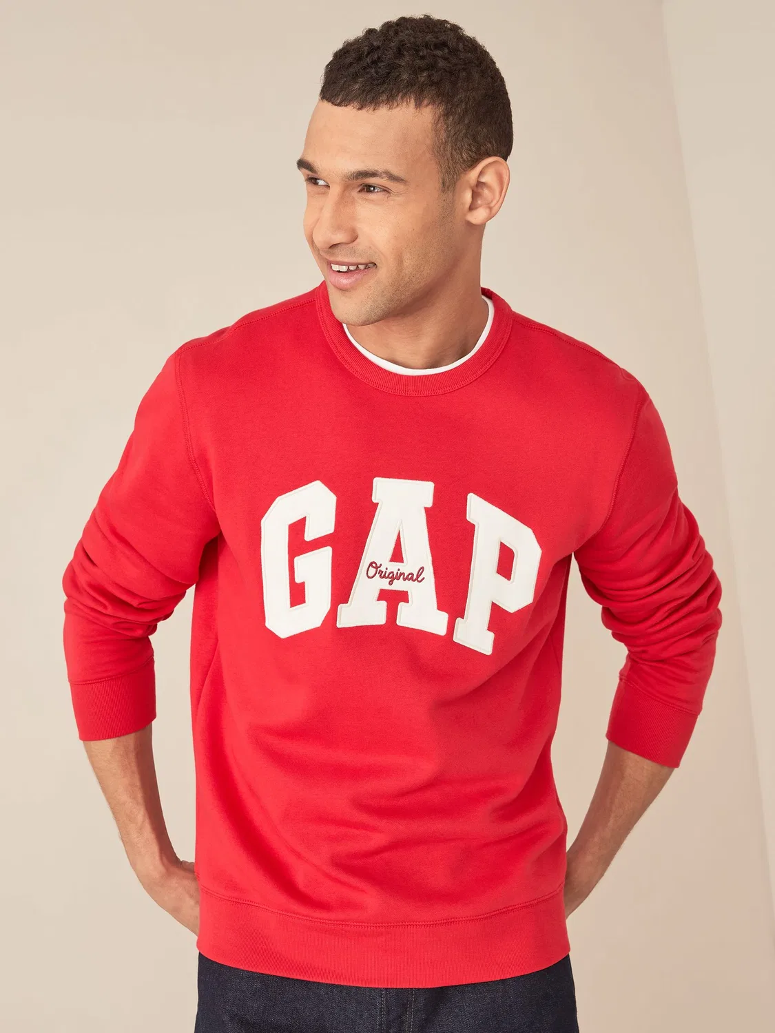 Свитшот свободный Gap Red Relaxed Logo, красный