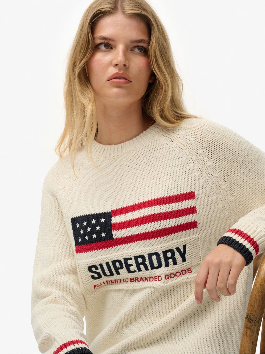 Свитер кремовый Superdry, модель Americana Crew Knit Jumper