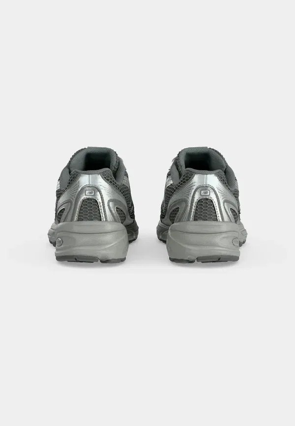 Кроссовки дышащие 740 New Balance Harbor Grey-coloured Metallic, серый — фото 4