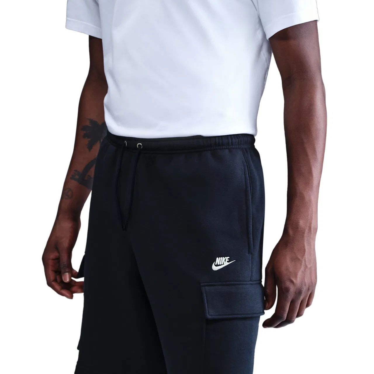Мужские шорты Club Cargo Nike, цвет White/Obsidian