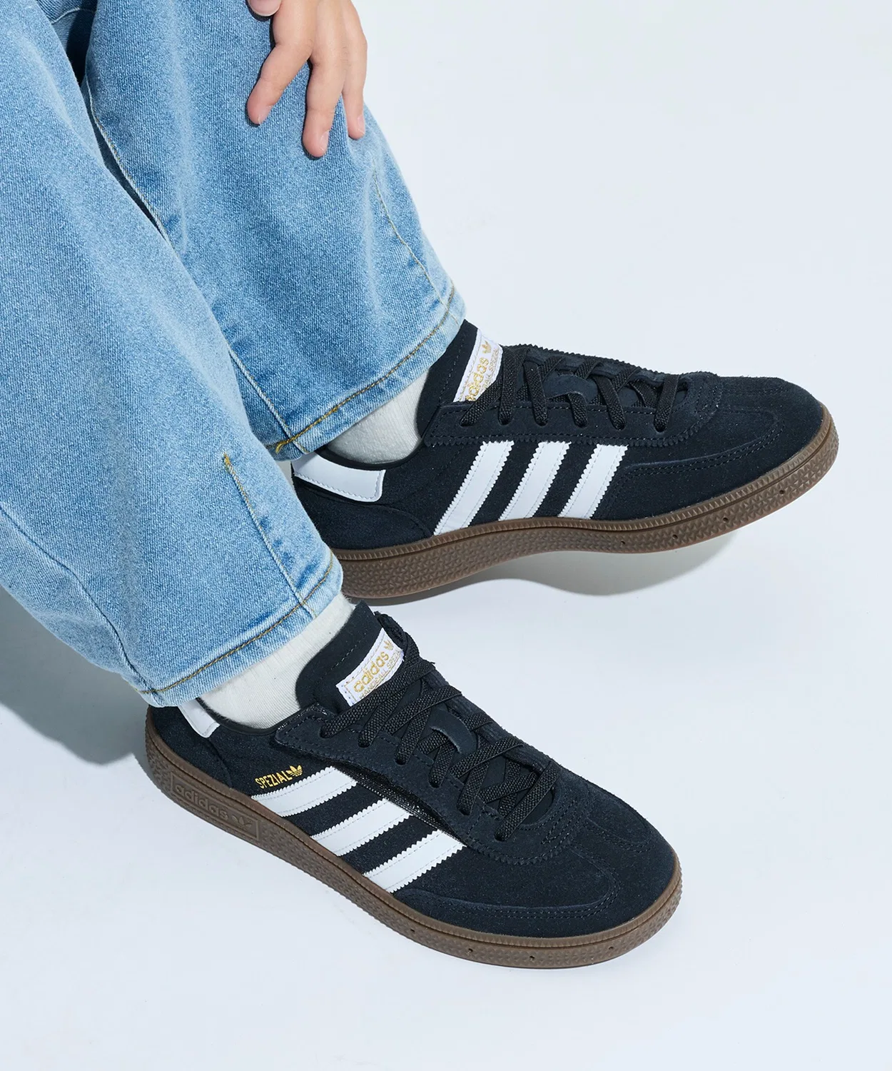 Детские кроссовки с эластичными шнурками и липучкой Handball Spezial Comfort Closure Elastic Lace Kids Adidas, Black