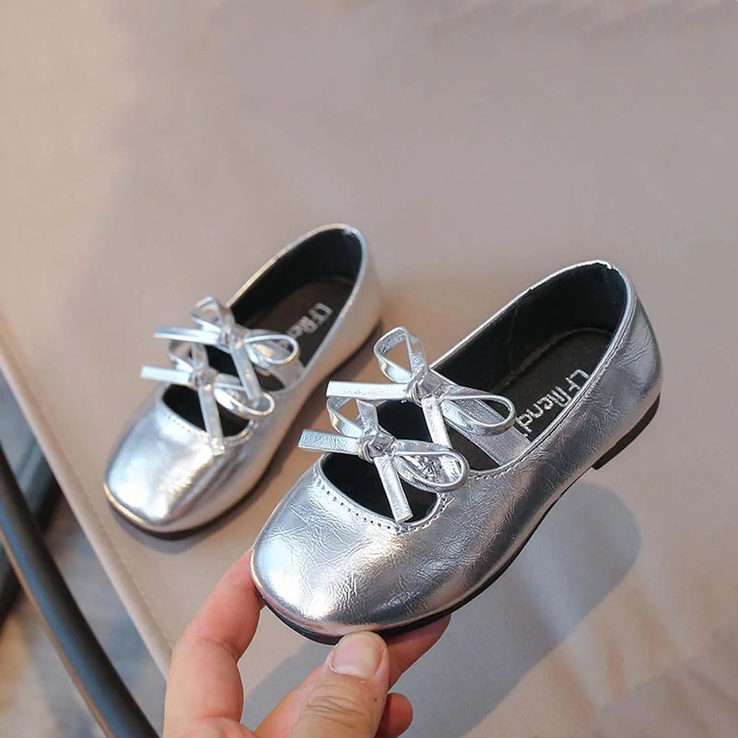 Детские балетки для девочек с бантом SHOPESSA, Silver — фото 2