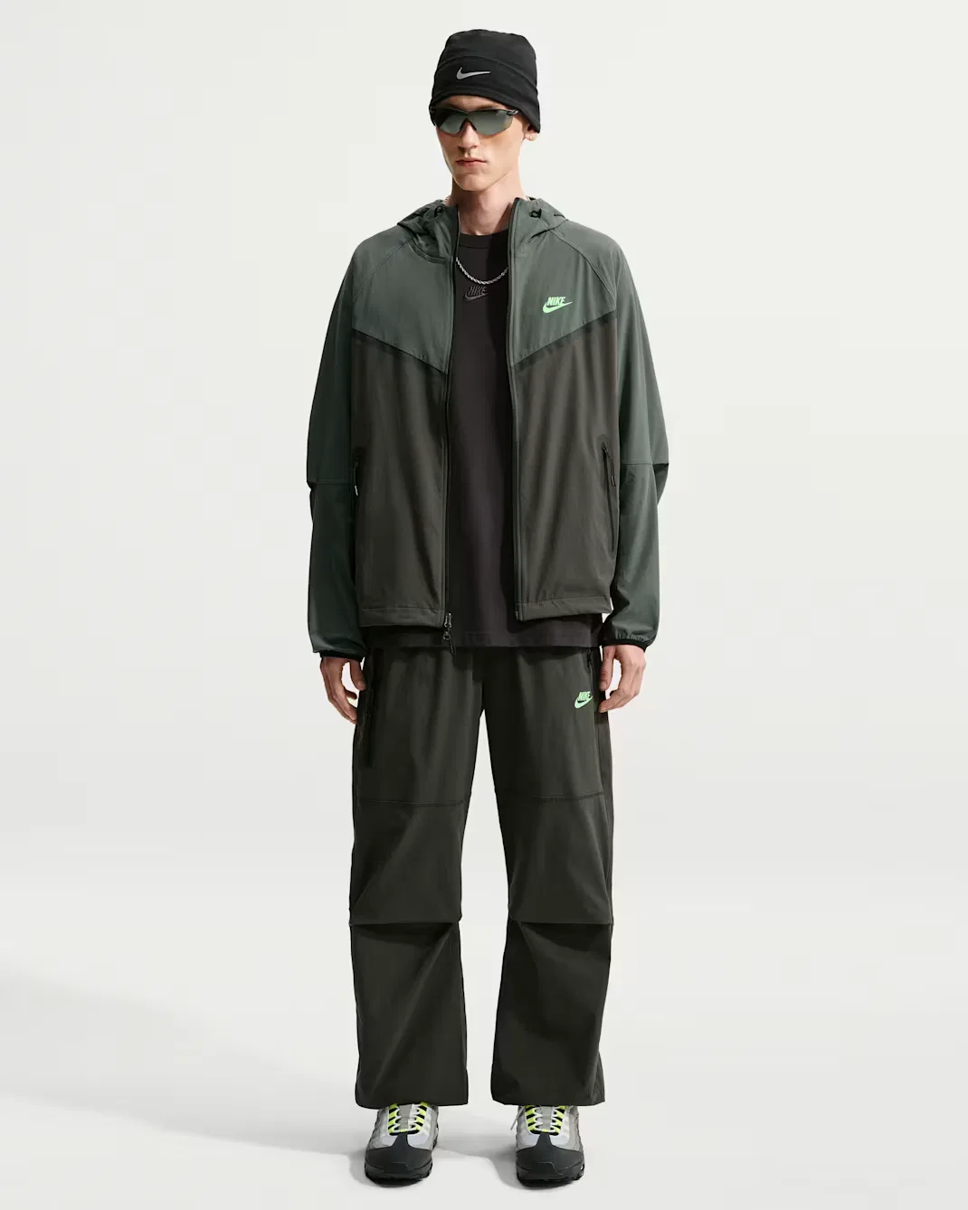 Мужские брюки из ткани Dri-FIT Nike Tech, Newsprint/Newsprint/Illusion Green