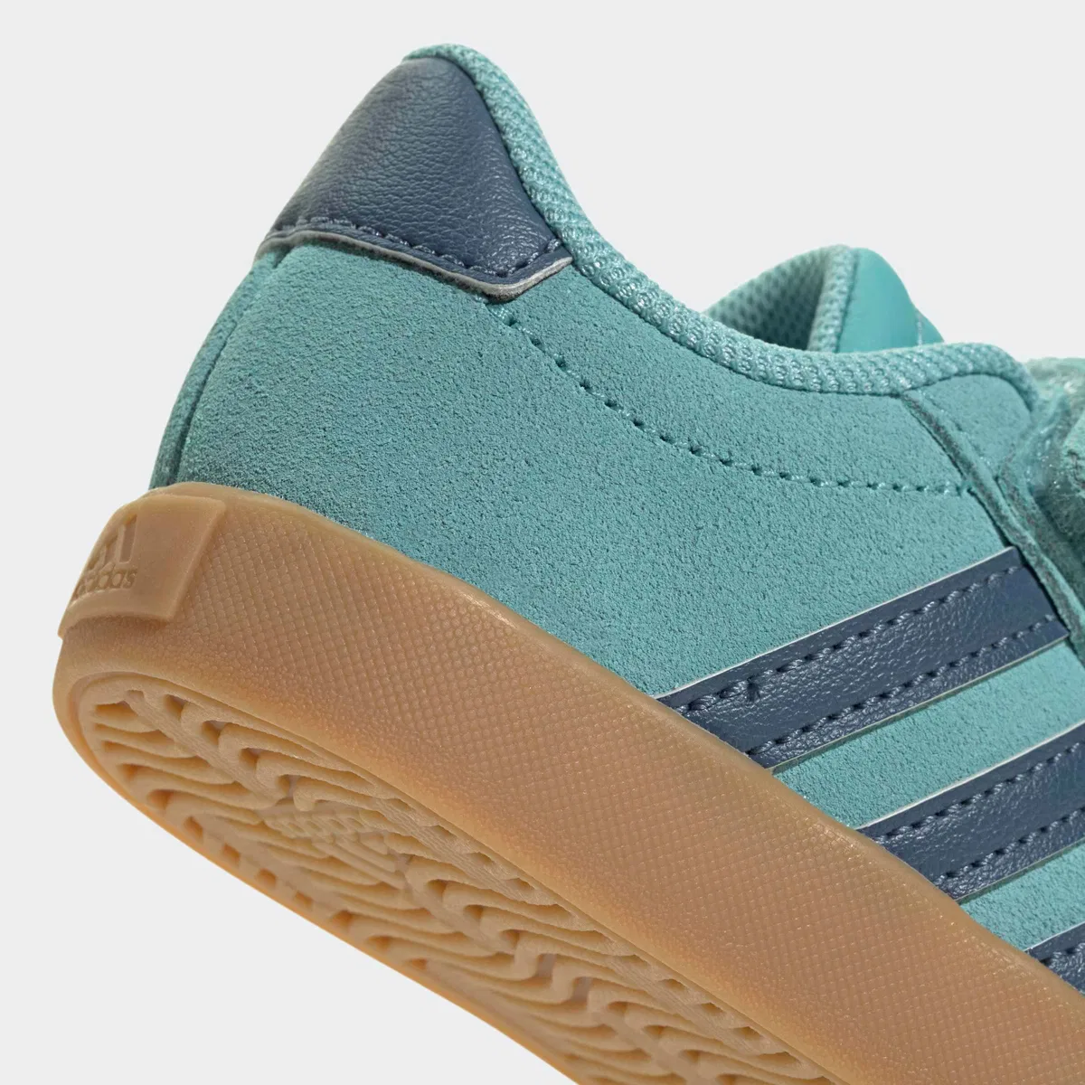 Детские кроссовки для мальчиков с липучками Vl Court 3.0 Adidas, Mint Ton/Preloved Ink/Silver Metallic — фото 3