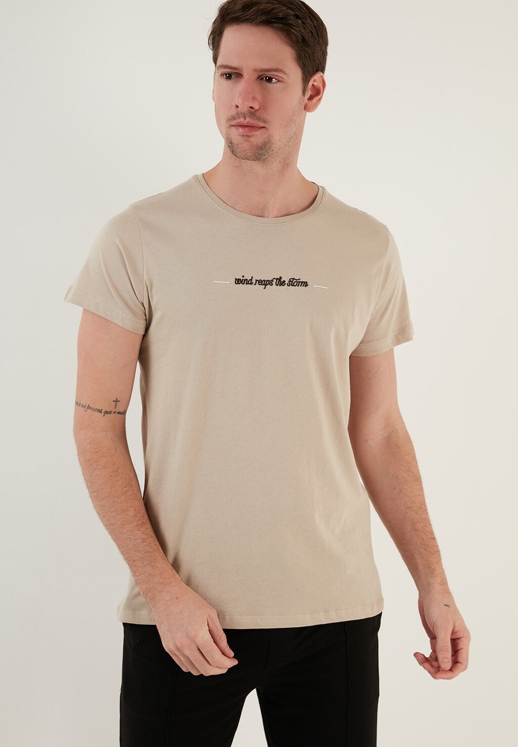 

Футболка с принтом Buratti, цвет beige