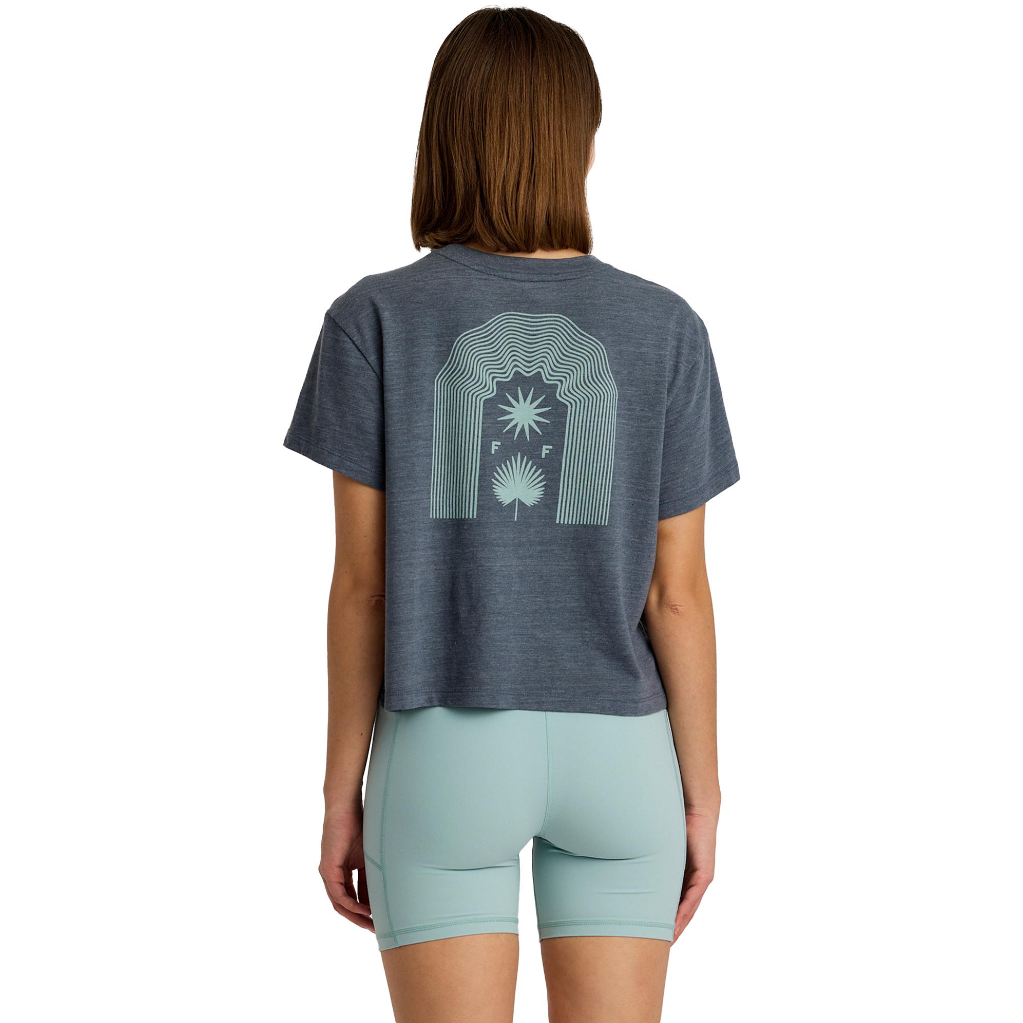 

Женская футболка Fan Palm Free Fly, Heather Storm Cloud, Синий, Женская футболка Fan Palm Free Fly, Heather Storm Cloud