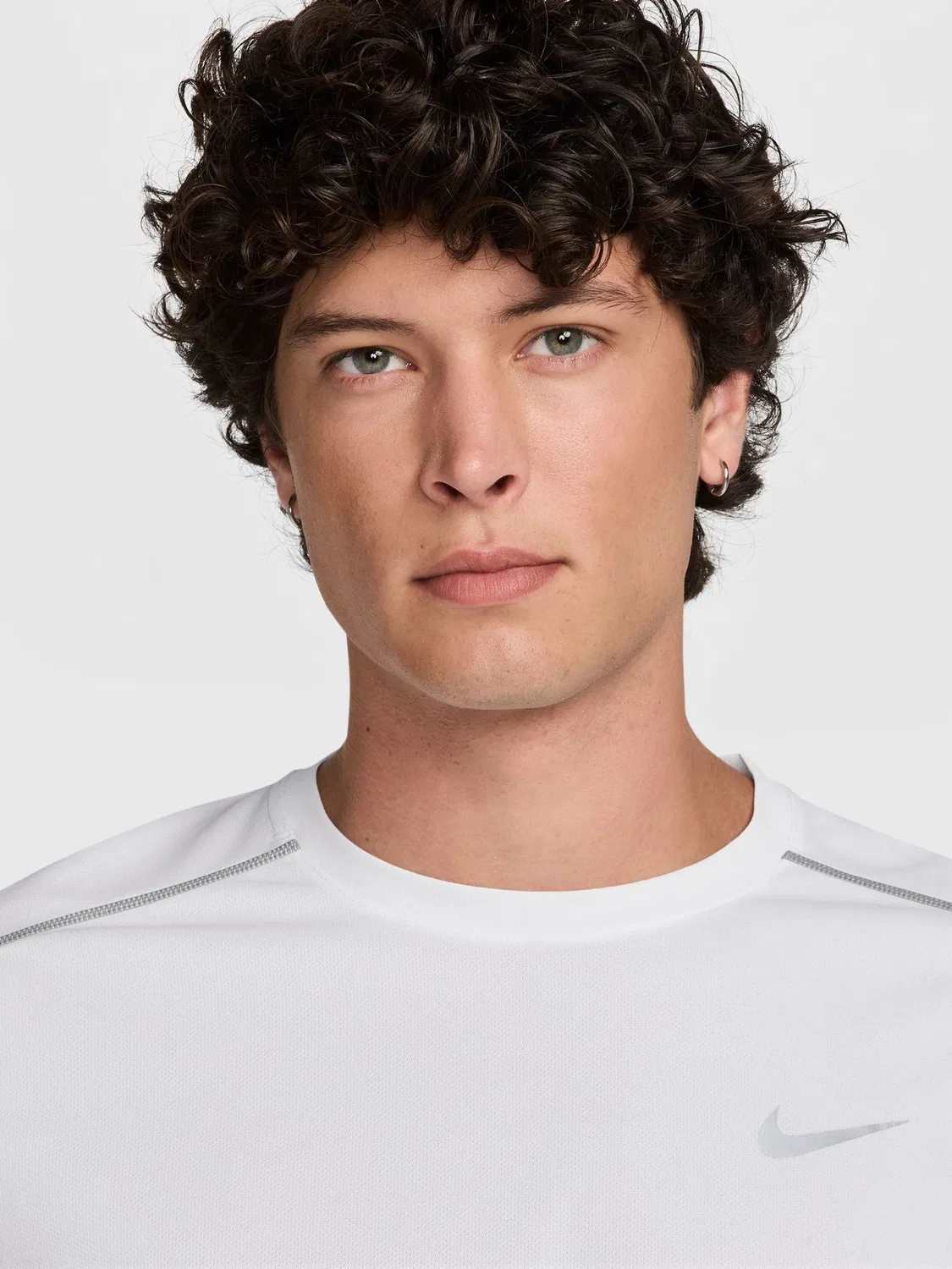 Футболка Nike Miler Dri-FIT UV с длинным рукавом, белая — фото 3