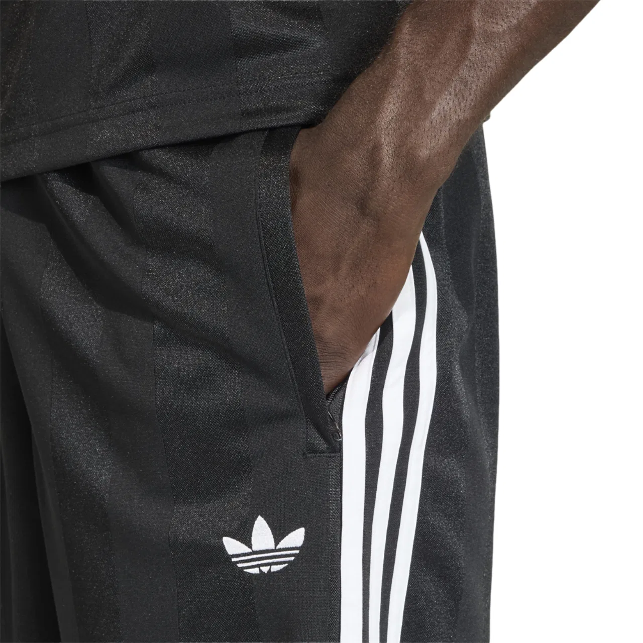 Мужские шорты 3 Stripes Loose Engineered Adidas, черный/белый — фото 3