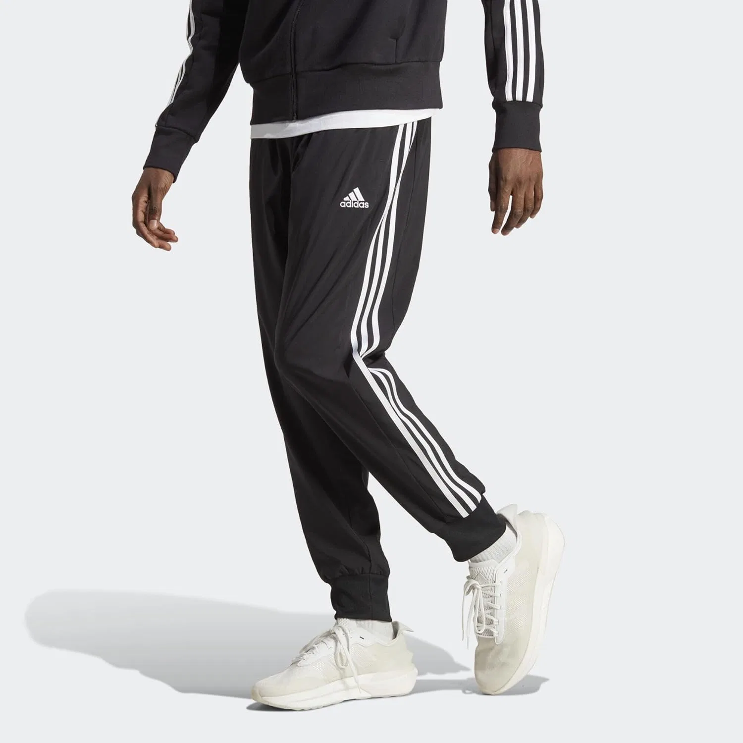 Спортивные шорты adidas — фото 2