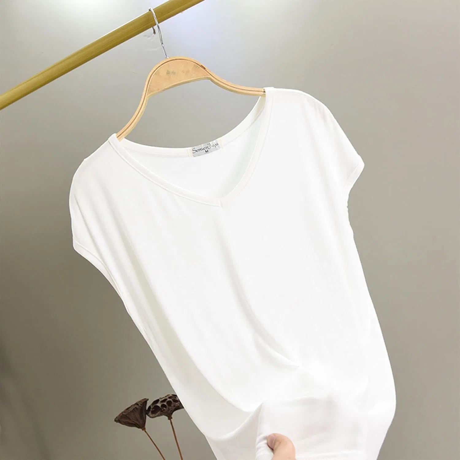 Женская футболка с V-образным вырезом, Activewear, White — фото 3