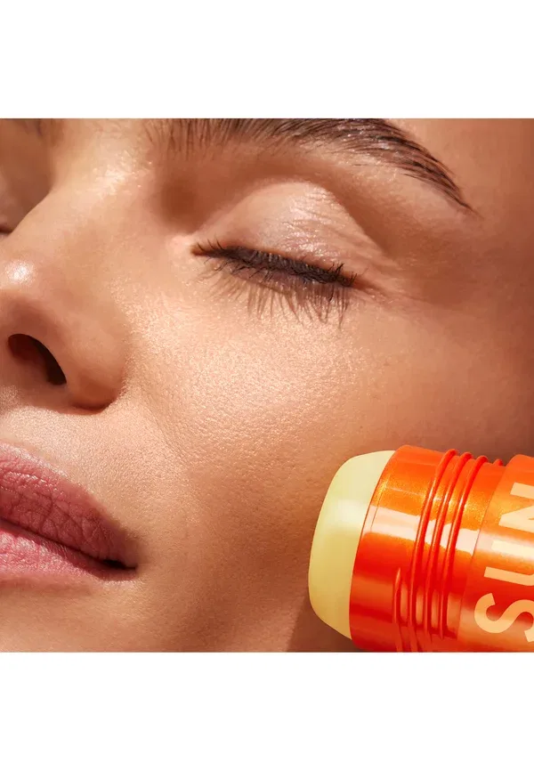 Солнцезащитный стик-сыворотка SPF50+ Sun Stick Serum Nuxe, 25 г — фото 2