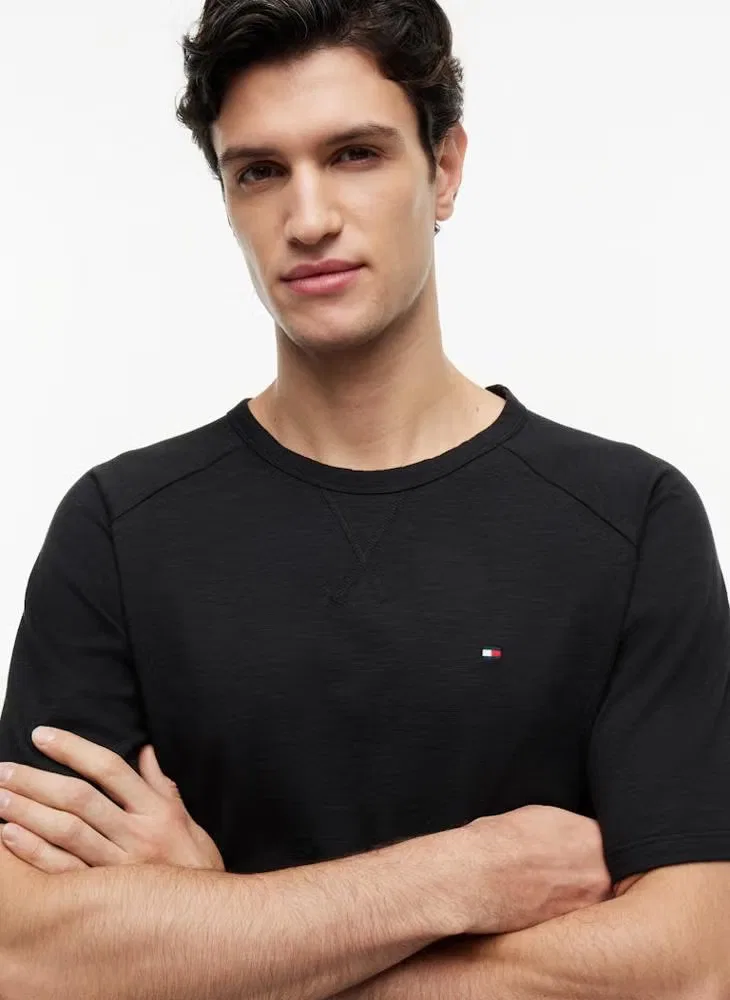Футболка с контрастными рукавами реглан Tommy Hilfiger, черный — фото 3
