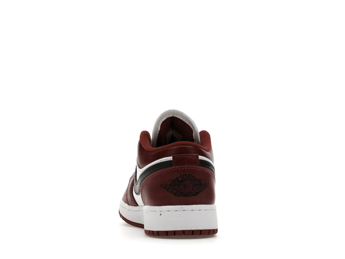 Детские кроссовки Lifestyle Jordan 1 Low SE Jordan, White/Dark Pony/Black — фото 4