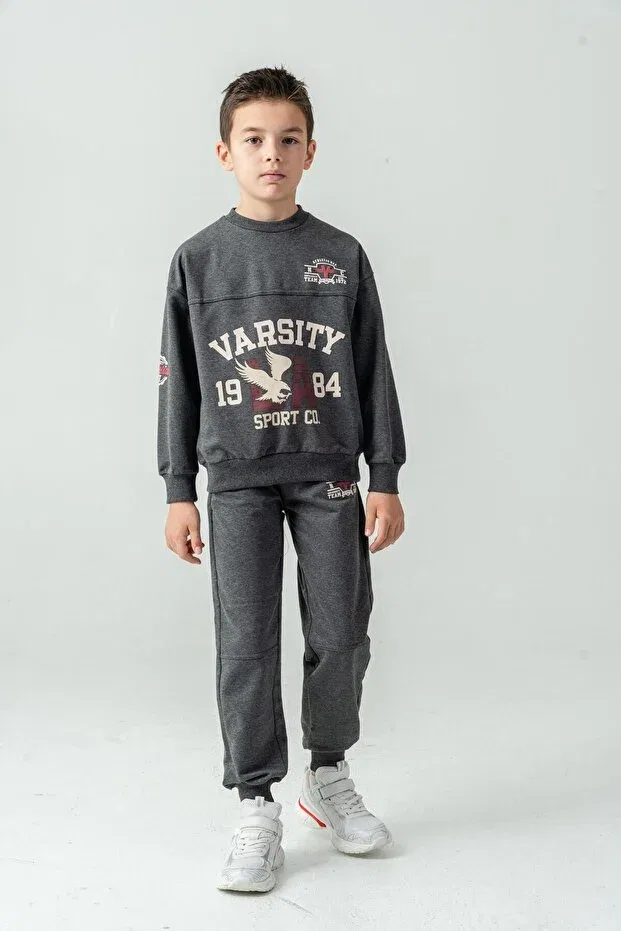 Детский спортивный комплект для мальчиков с принтом Varsity 1984 sport co. Mışıl Kids, Anthracite