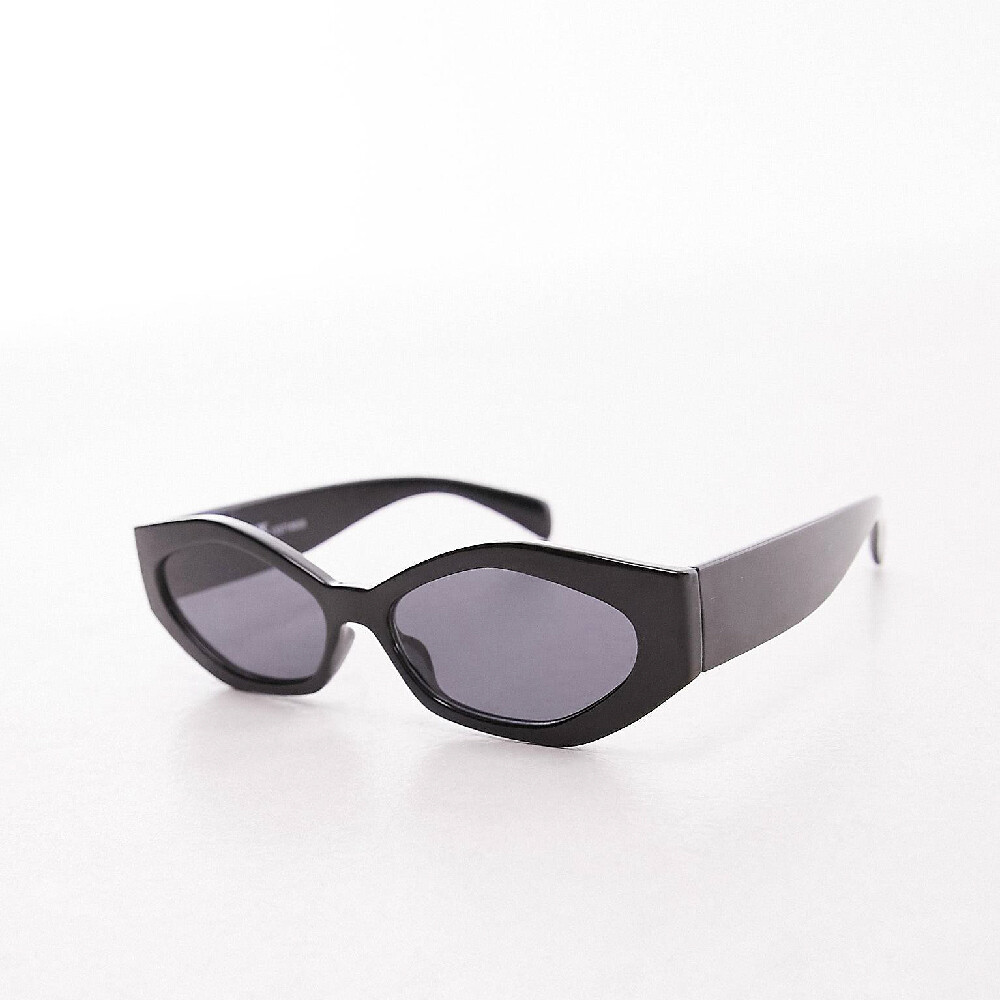 

Солнцезащитные очки Topshop Cosmo Rectangular Cat, черный