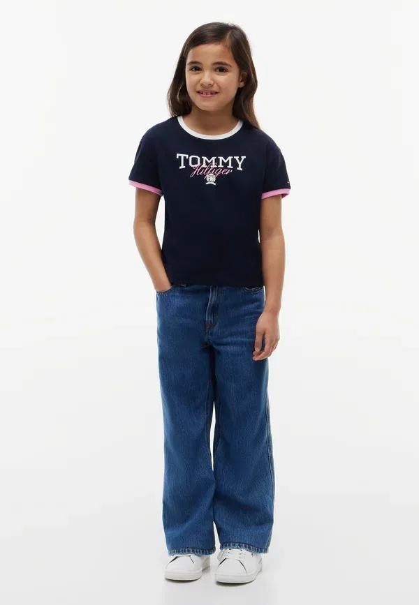 Футболка с принтом Crest tee Tommy Hilfiger dark night темно-синий — фото 2