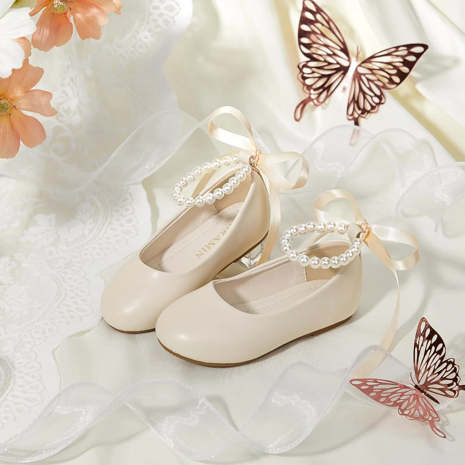 Детские туфли-балетки для девочек с жемчужным ремешком PHIRAMIN, Beige Pearl Strap — фото 3