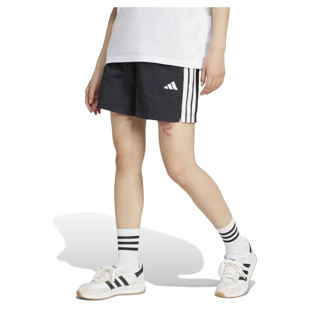 

Шорты adidas Essentials 3 Stripes Lifestyle Woven, черный