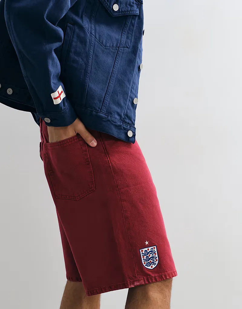 Джинсовый комплект Levi's England 478, свободный крой, шорты, красный цвет