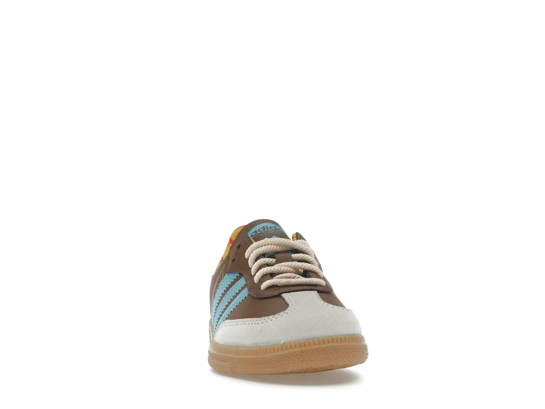 Детские кроссовки с принтом Toy Story Woody Samba OG Adidas, цвет Preloved Brown/Preloved Blue/Aluminum — фото 2